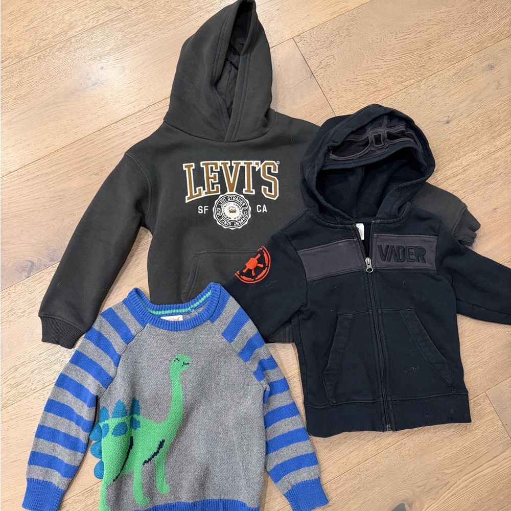 Boys toddler 4T / 3T Hoodie Sweatshirt Sweater LOT Star Wars Levi’s Dinosaur